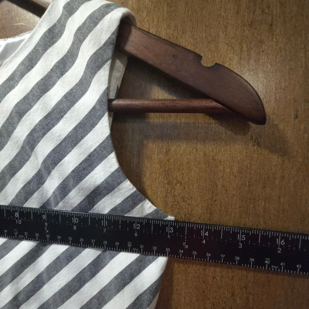 Milly Minis Girls Size 8 Grey White Chevron Stripe Sleeveless Shift Dress